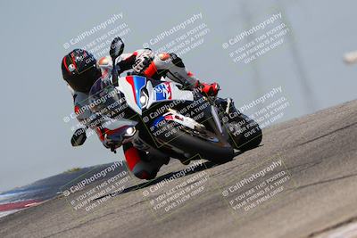 media/May-22-2023-Fastrack Riders (Mon) [[ae7626d9d8]]/Level 2/1230pm (Outside Grapevine)/